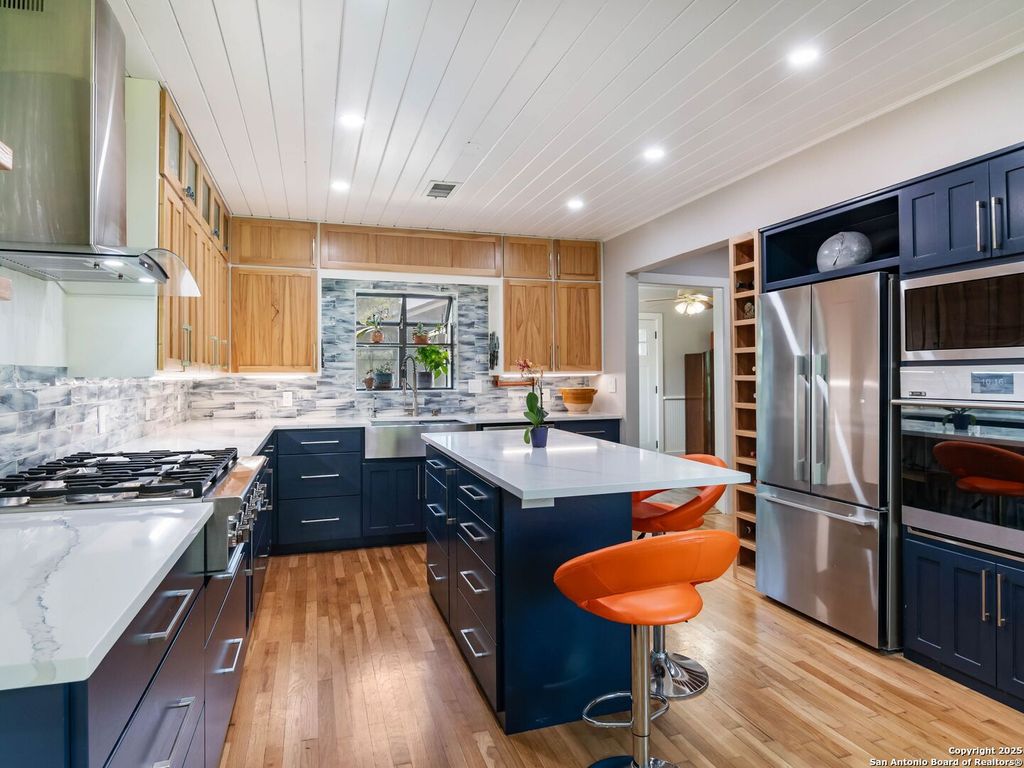 Photo of 131 Bess St., Boerne, TX 78006 (MLS # 1869995)