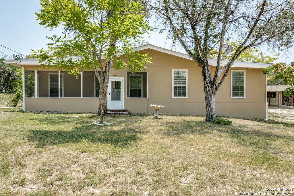 Photo of 1488 Canyon Edge, Canyon Lake, TX 78133 (MLS # 1917020)