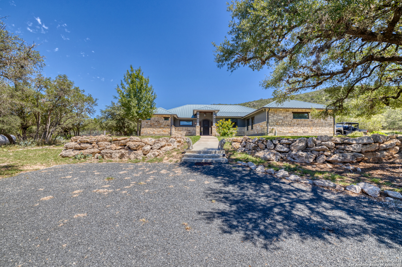1023 MARIPOSA AVE