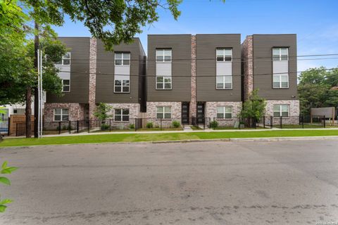 323/319 Howard St San Antonio TX 78212