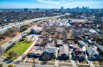 Single Family Residence at 608 mulberry