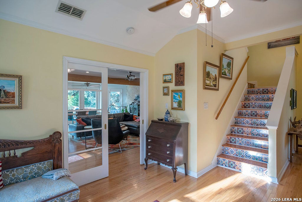 231 Oakleaf Dr