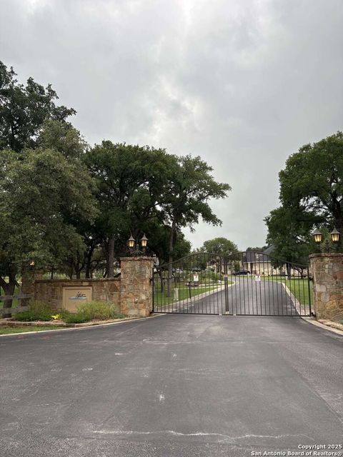 636 Carriage House Spring Branch TX 78070