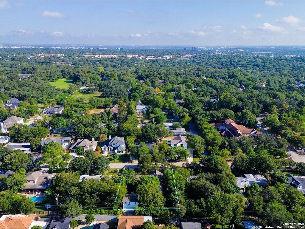 Photo of 908 Garraty Rd, Terrell Hills, TX 78209 (MLS # 1934473)