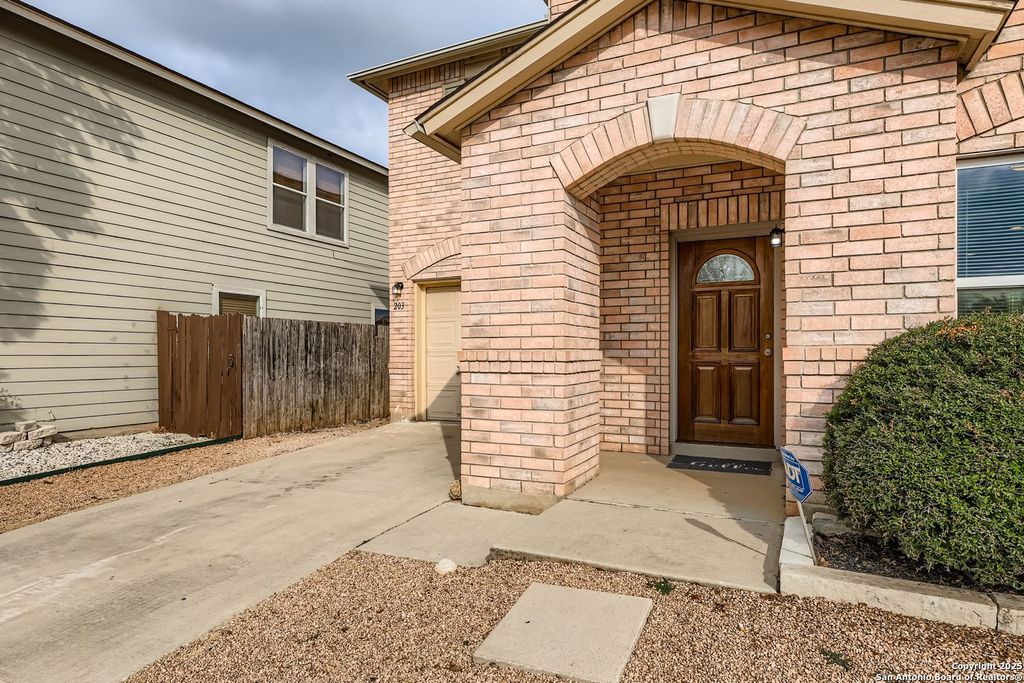 Photo of 203 Adelaide Oaks, San Antonio, TX 78249 (MLS # 1924529)