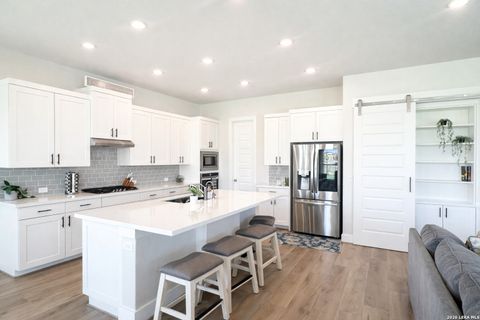 129 Milagro Boerne TX 78006