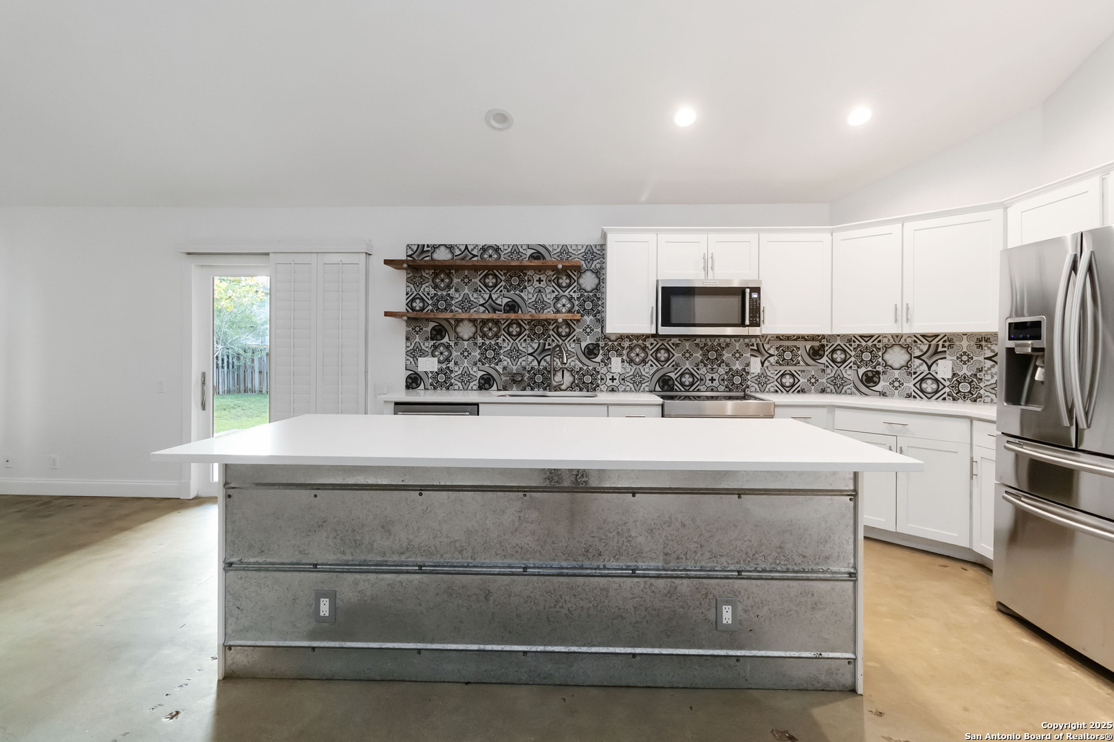 942 Lightstone