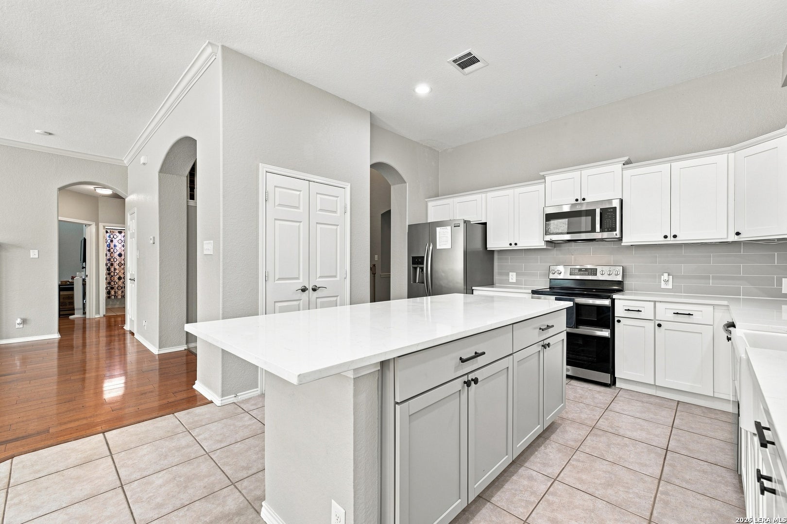 2448 Woodbridge Way