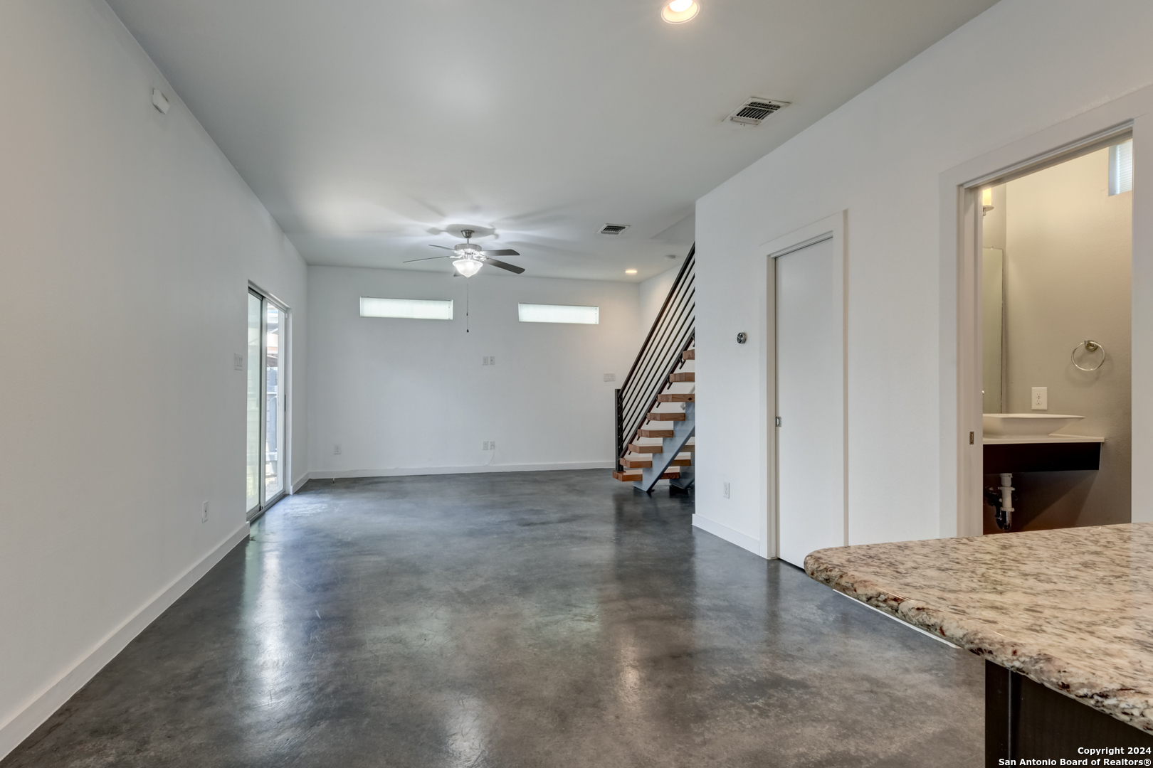 631 OGDEN ST