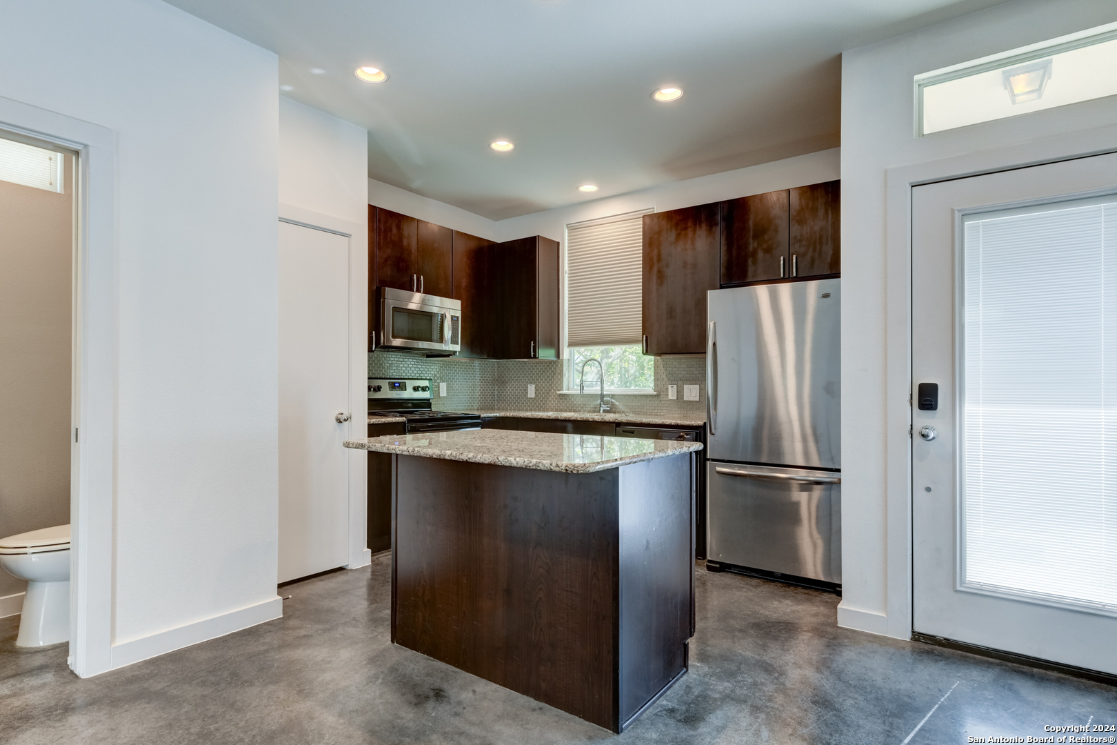 631 OGDEN ST