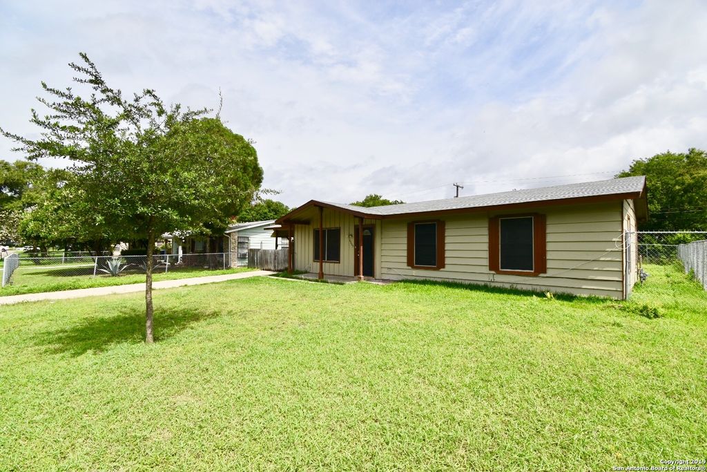 Photo of 6903 TALLAHASSE DR, San Antonio, TX 78227 (MLS # 1894097)