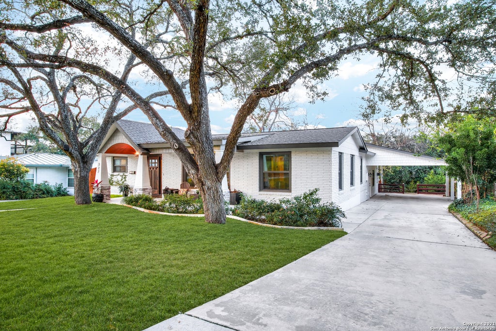Photo of 327 BURNSIDE DR, San Antonio, TX 78209 (MLS # 2001816)