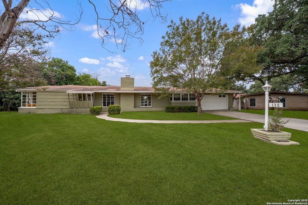 Photo of 132 Harriett, San Antonio, TX 78216 (MLS # 1930098)