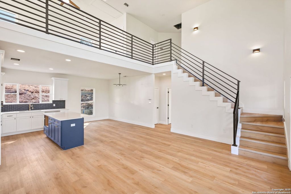 Photo of 312 Skyline, Canyon Lake, TX 78133 (MLS # 1923676)