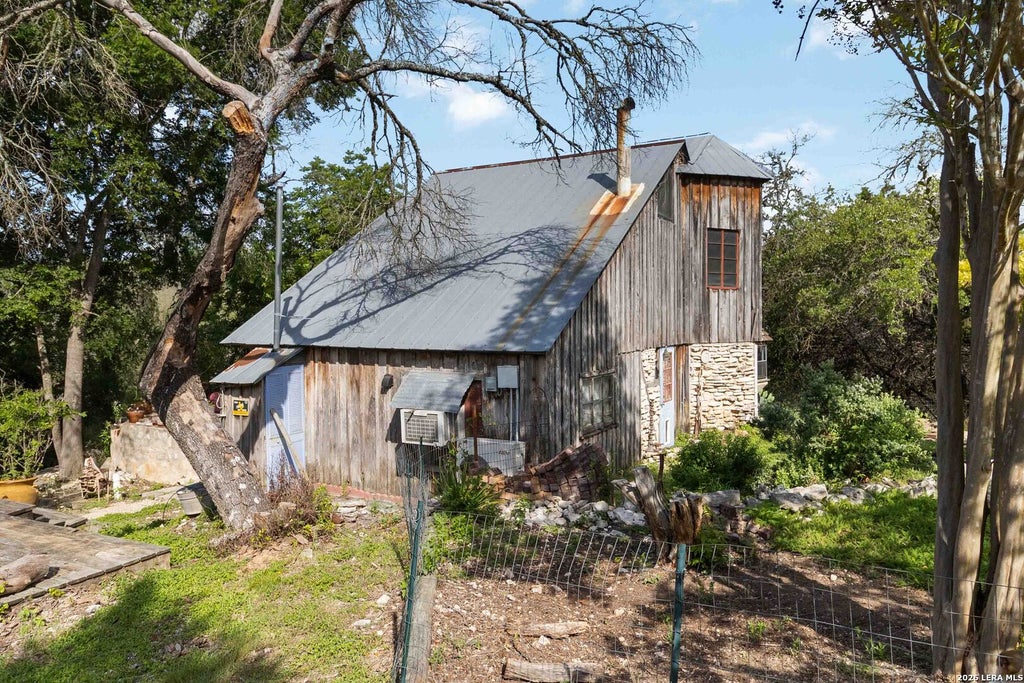Photo of 221 APACHERIA PASS W, Comfort, TX 78013 (MLS # 1967590)