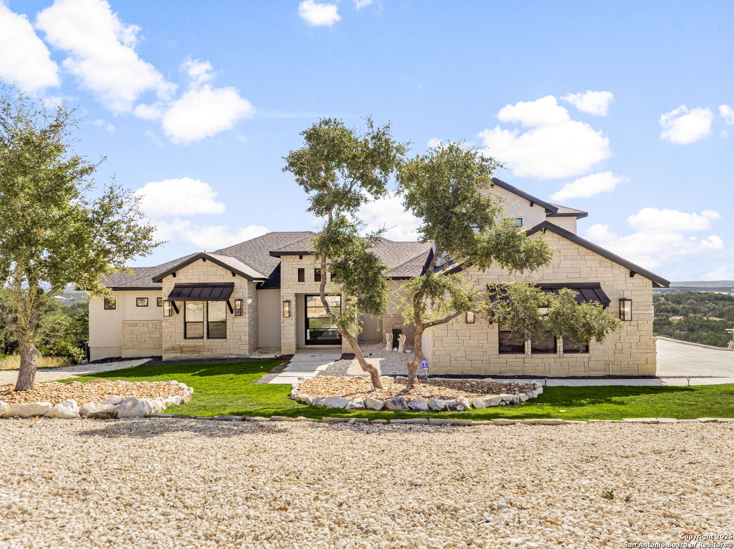 1848 Private Road 2771