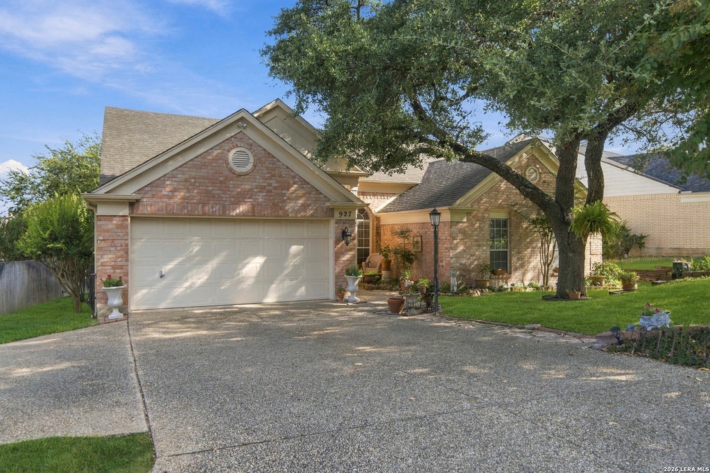 Photo of 927 Lightstone Dr, San Antonio, TX 78258 (MLS # 2020846)
