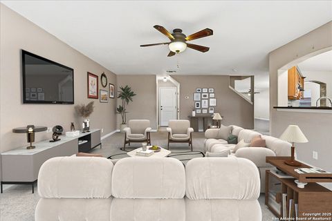 Photo of 160 Latigo Lane, Boerne, TX 78006 (MLS # 1925319)