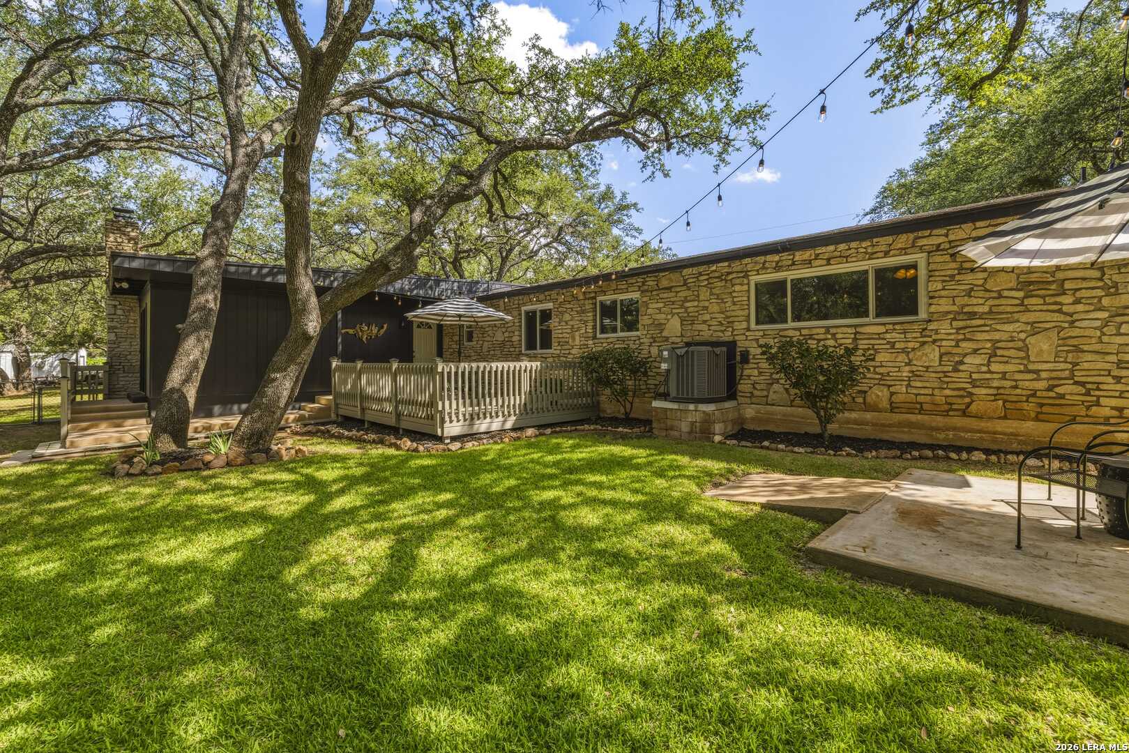 330 Yucca Dr