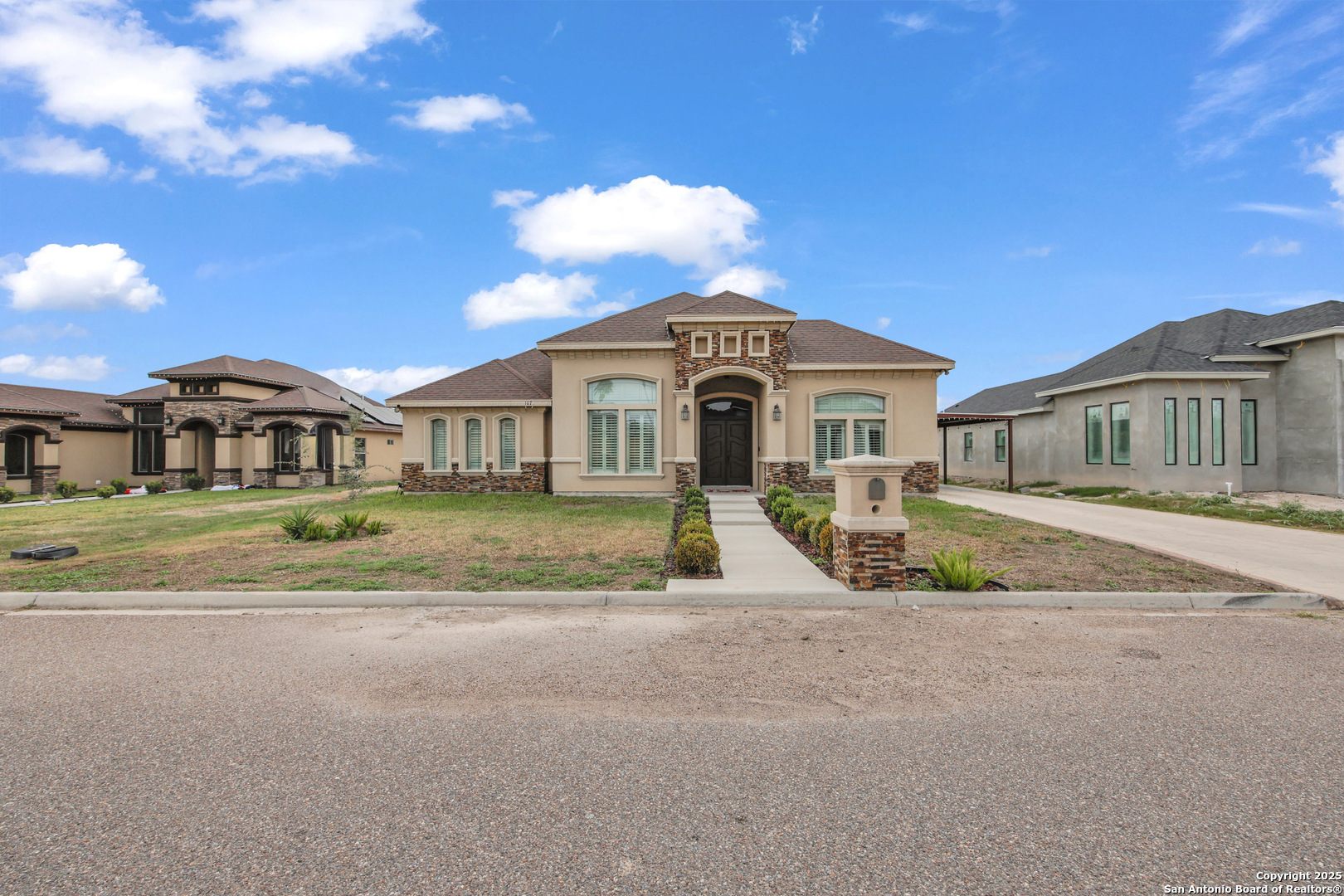 Search 107 Nazareth St