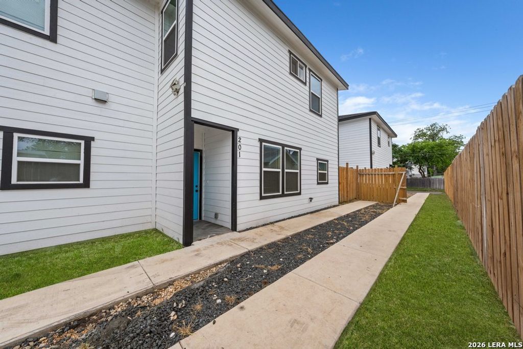 Photo of 323 Gabriel 201 #201, San Antonio, TX 78202 (MLS # 1958187)