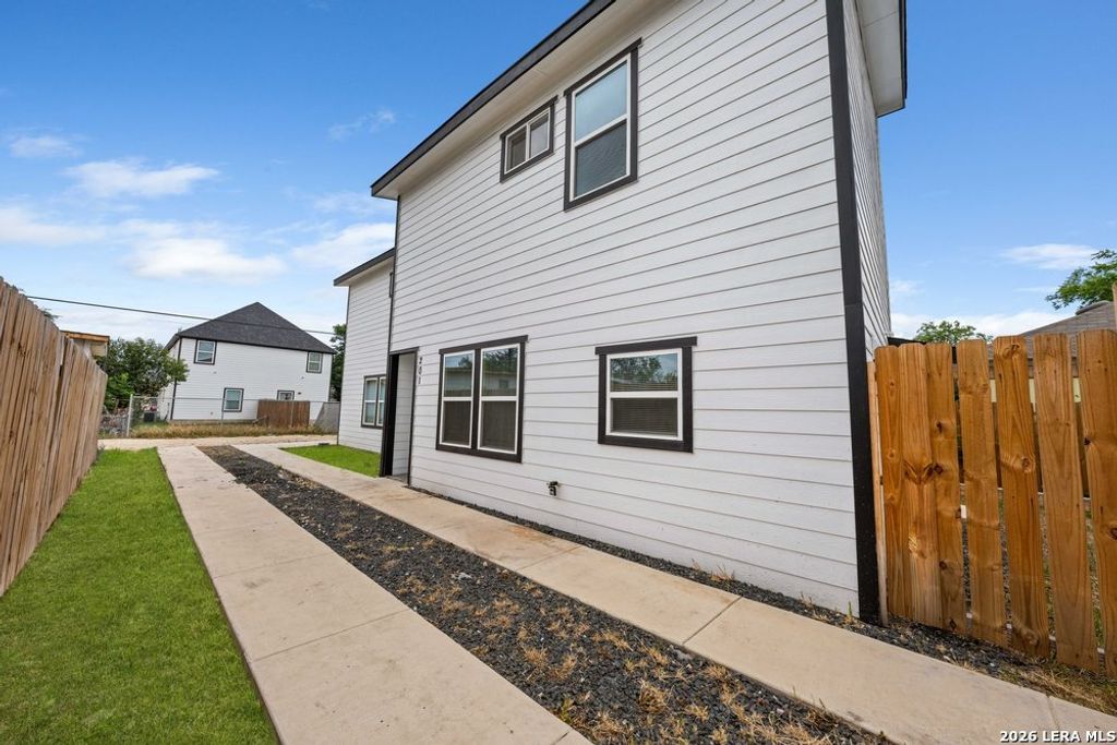 Photo of 323 Gabriel 201 #201, San Antonio, TX 78202 (MLS # 1958187)