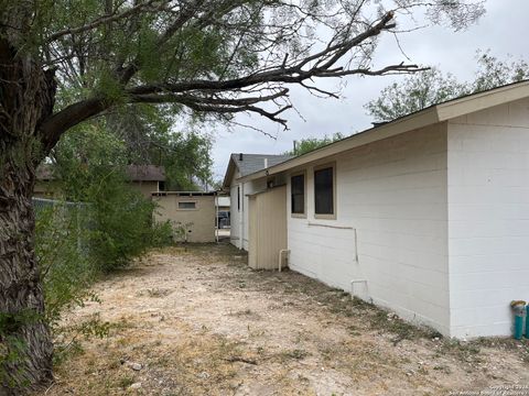 A home in Del Rio