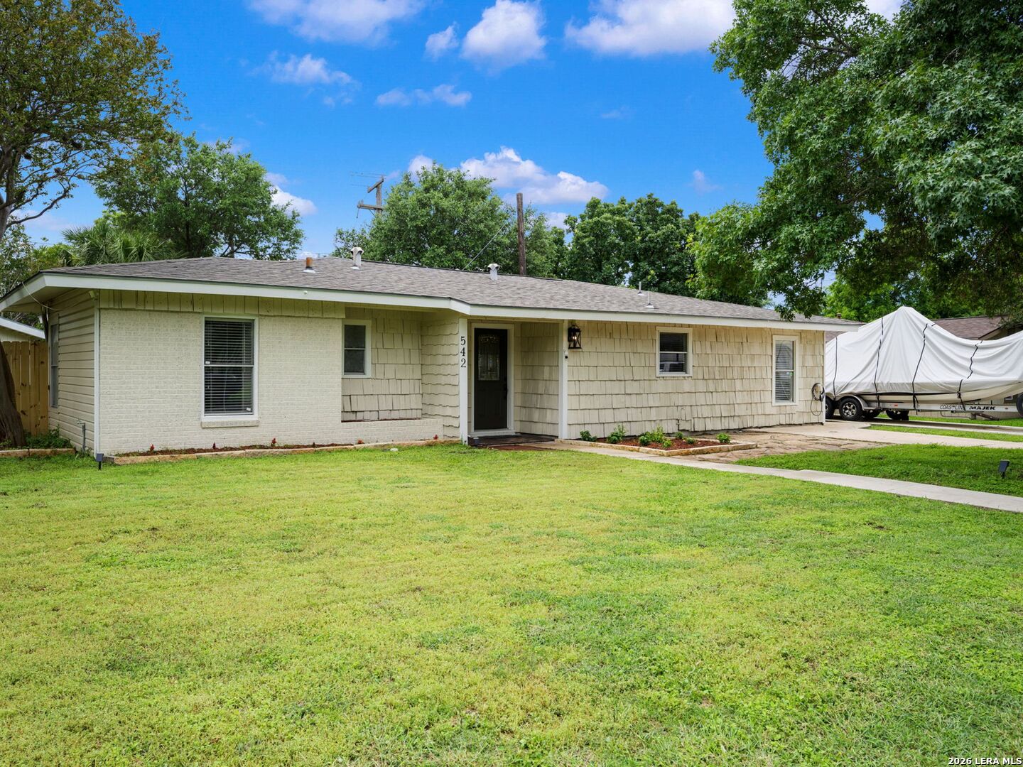 542 BRIGHTWOOD PL