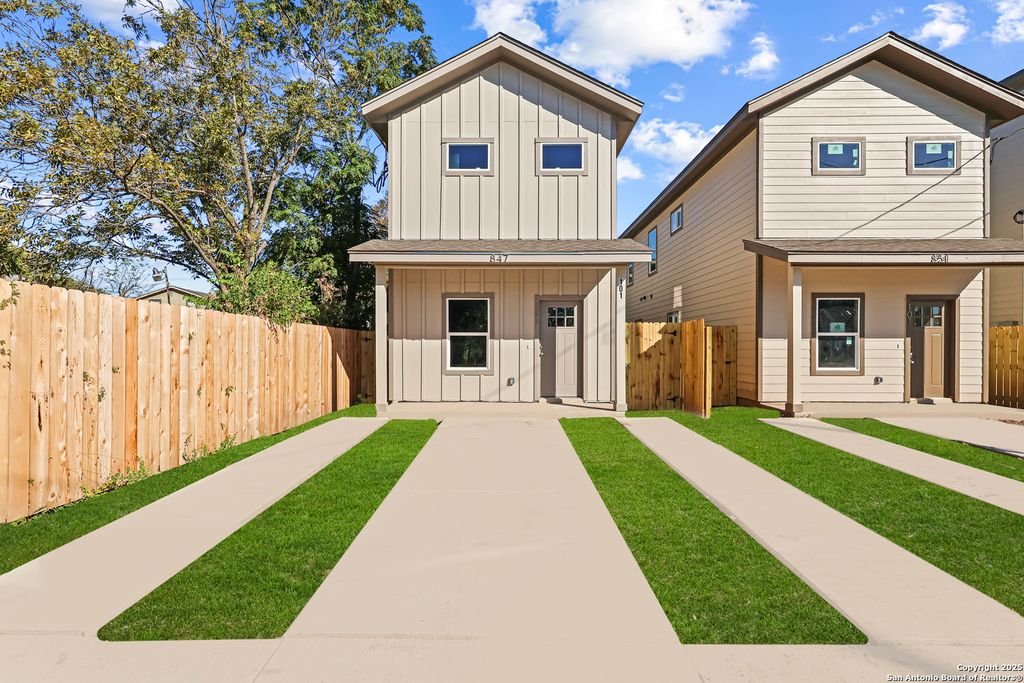 Photo of 847 Porter St, San Antonio, TX 78210 (MLS # 1921220)
