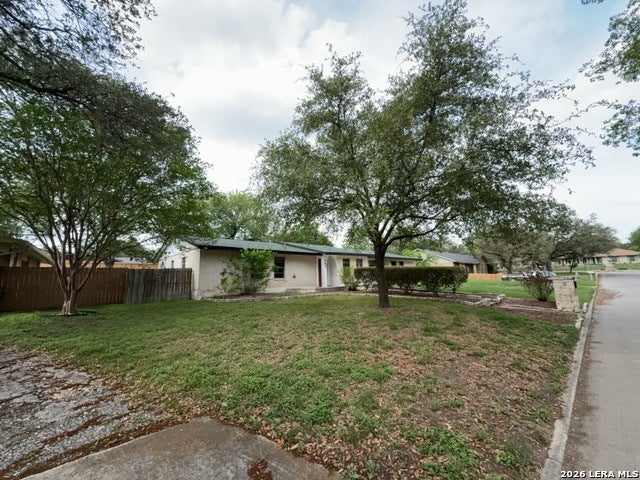 202 SHALIMAR DR