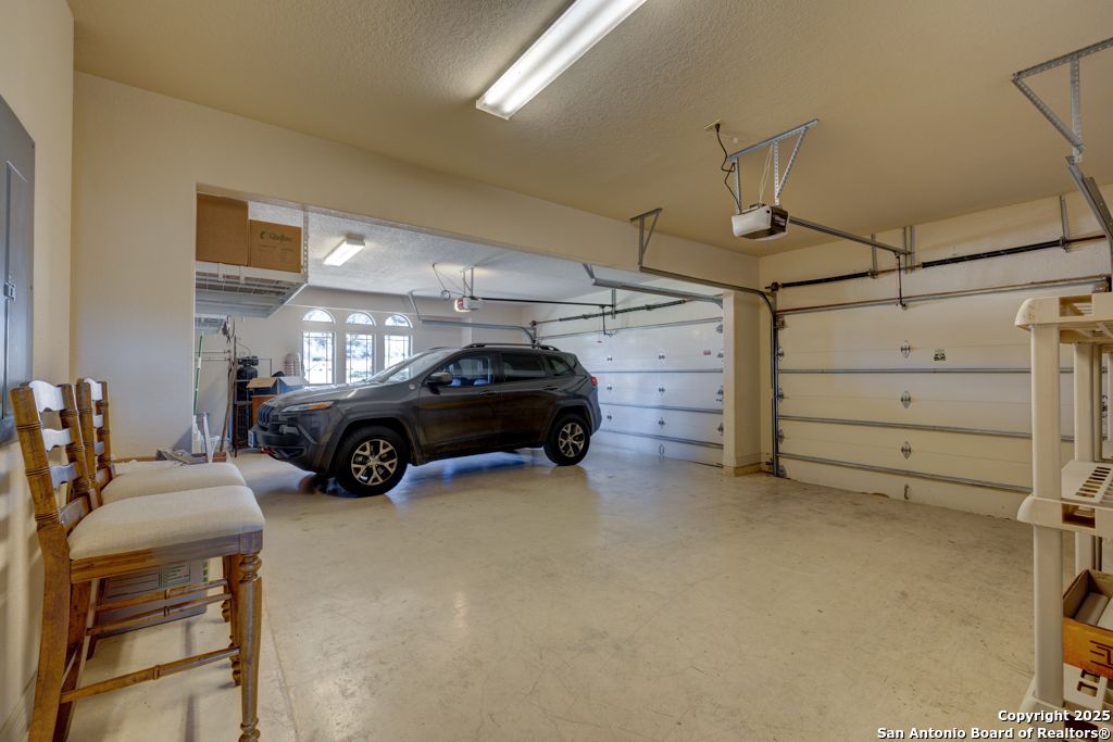 listing image 82