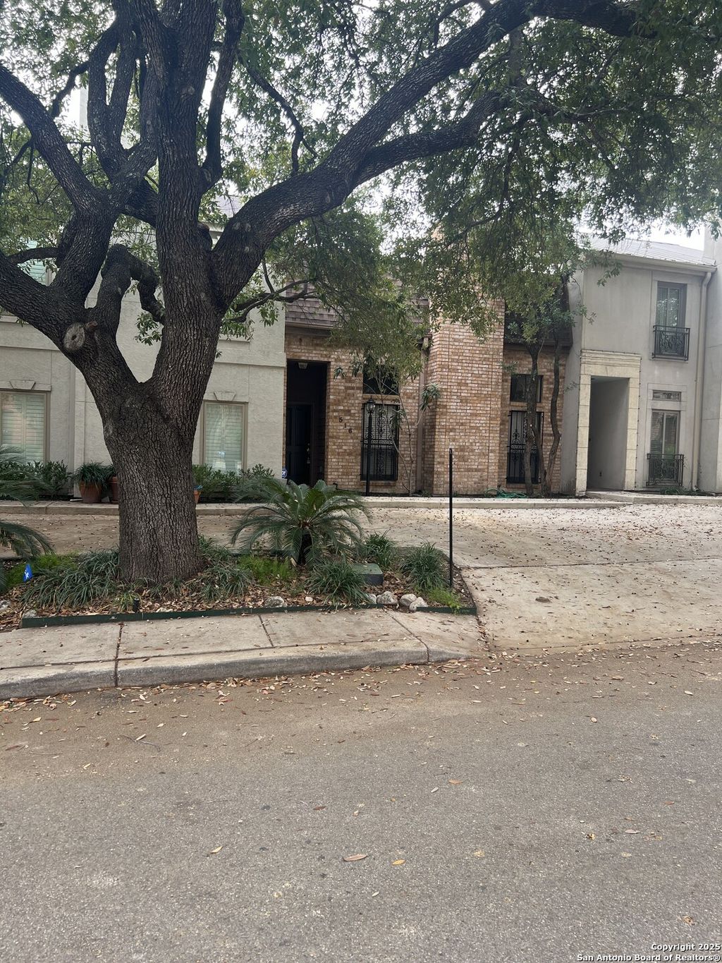 Photo of 516 Thelma, Olmos Park, TX 78212 (MLS # 1930097)
