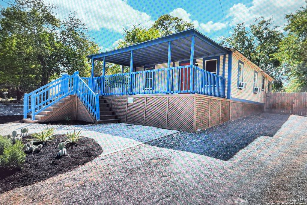 Photo of 114 Teresa, San Antonio, TX 78214 (MLS # 1913211)