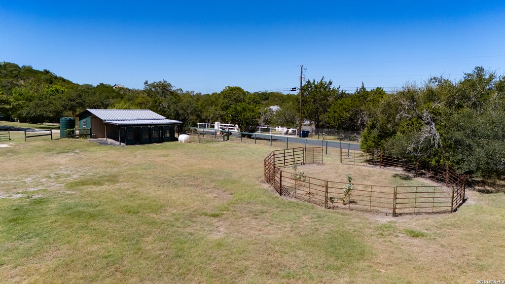 Photo of 103 Lariat Dr, Boerne, TX 78006 (MLS # 2009935)