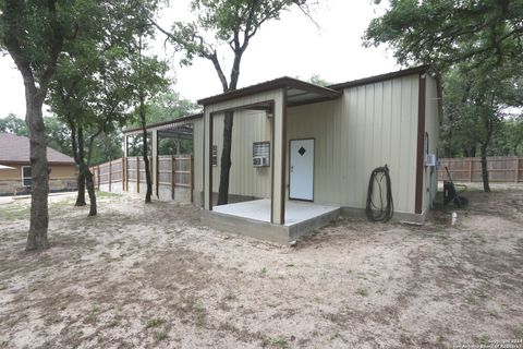 A home in La Vernia