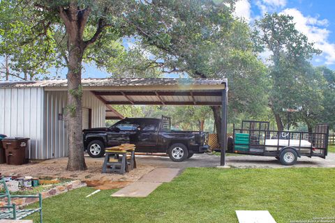 A home in Floresville