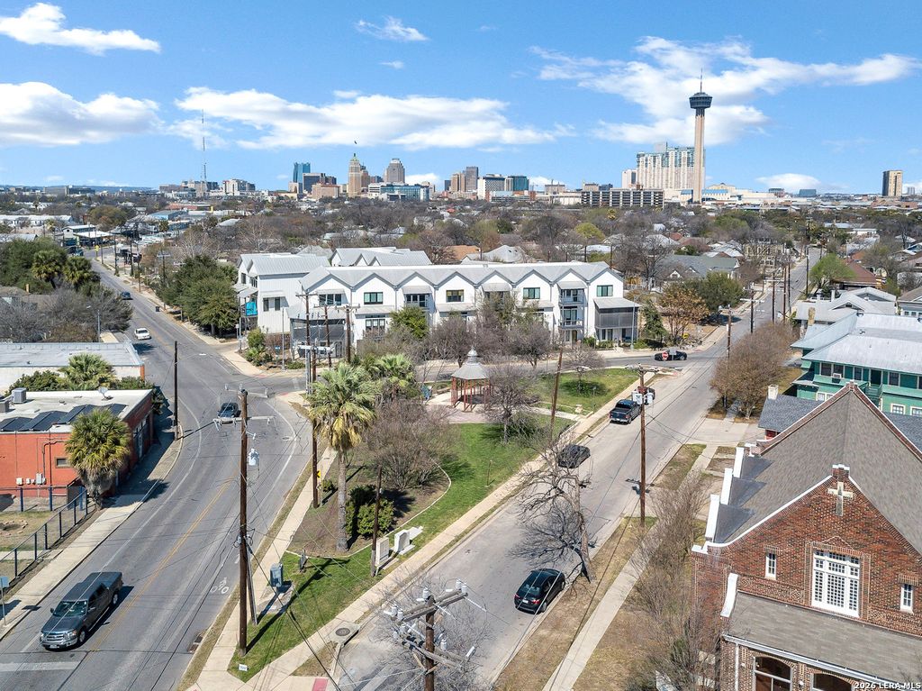 Photo of 1226 S Presa #104 104, San Antonio, TX 78210 (MLS # 1946329)