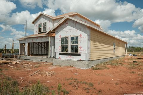 A home in Floresville