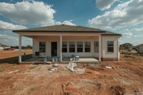 A home in Floresville