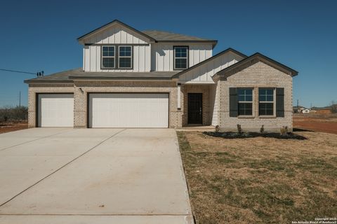 A home in Floresville