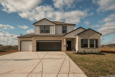 A home in Floresville