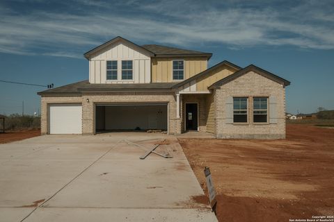 A home in Floresville