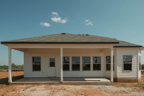 A home in Floresville