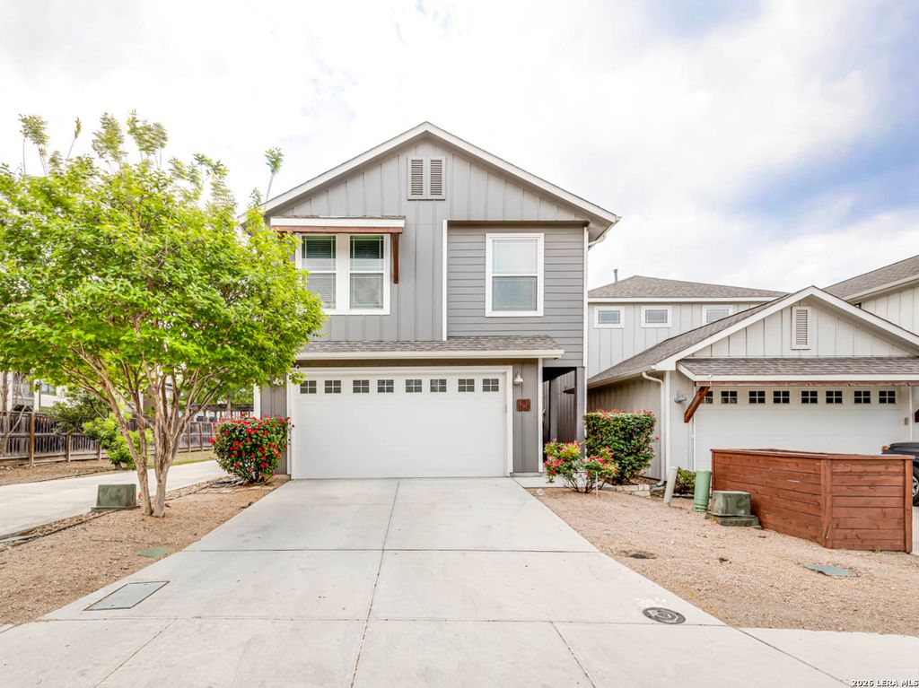 Photo of 1426 E Sandalwood Ln, San Antonio, TX 78209 (MLS # 1954263)