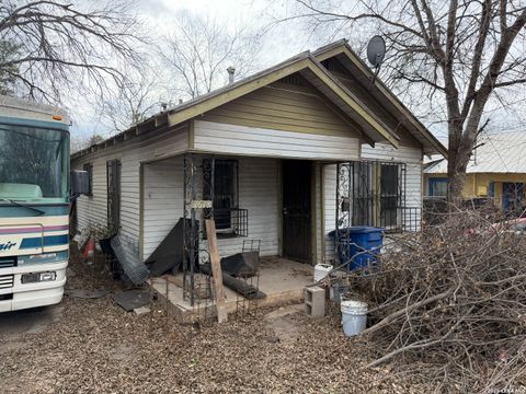 1618 Lennon San Antonio TX 78223
