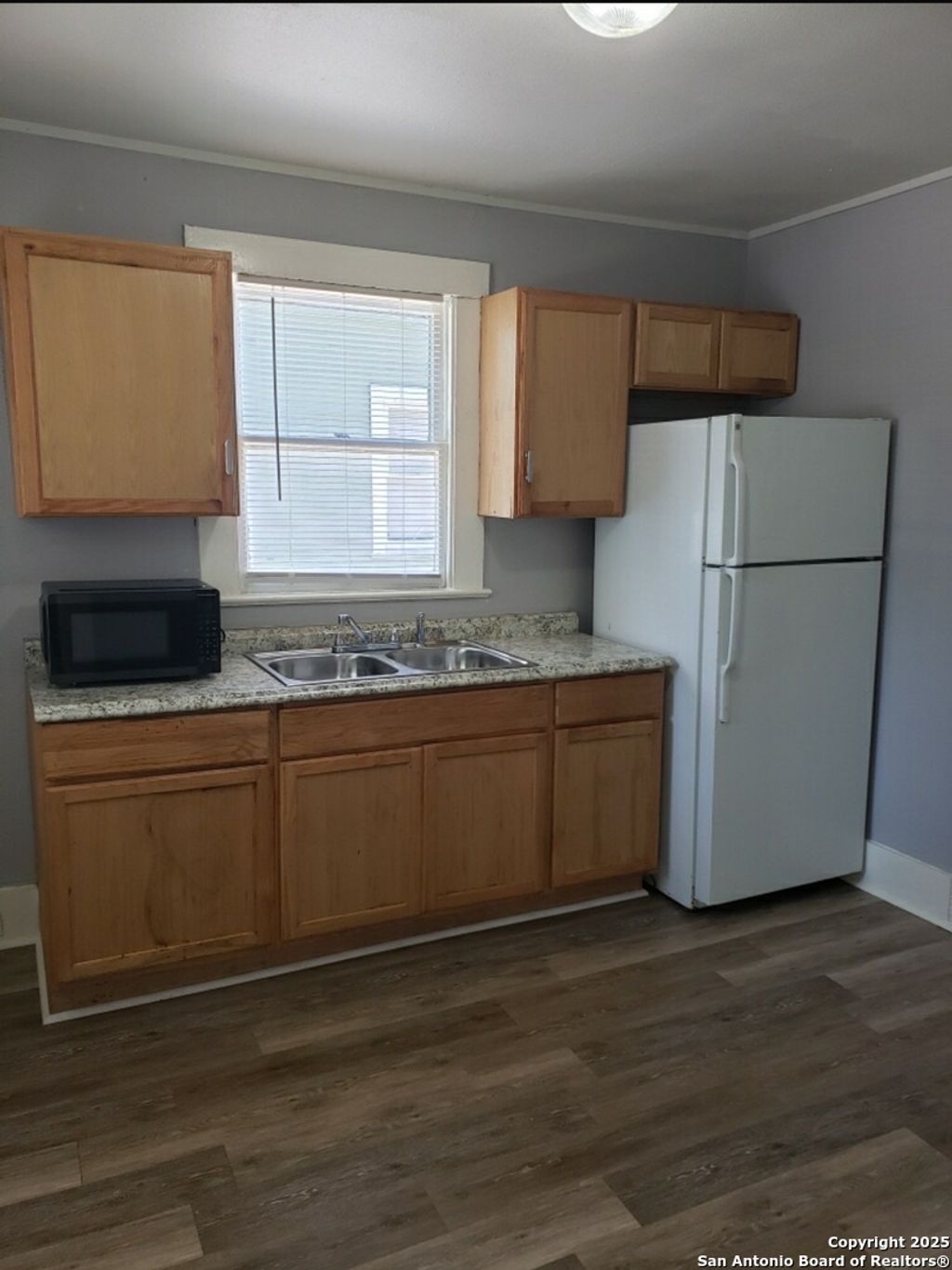 Photo of 205 E Kingsbury, Seguin, TX 78155 (MLS # 1911188)