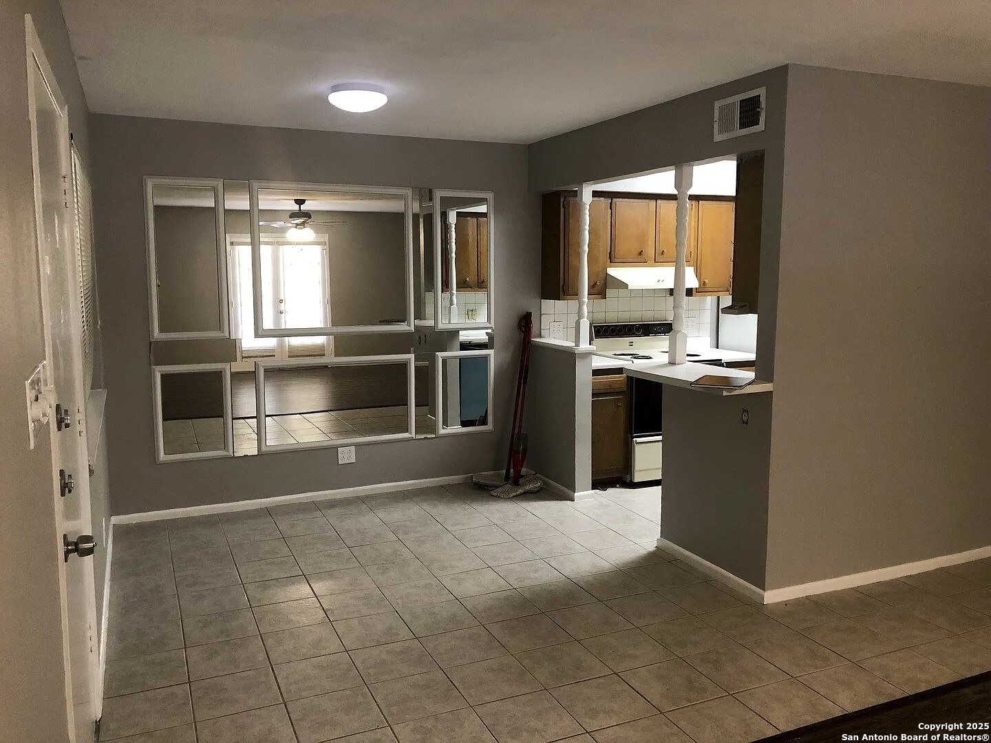 6718 Callaghan APT 3