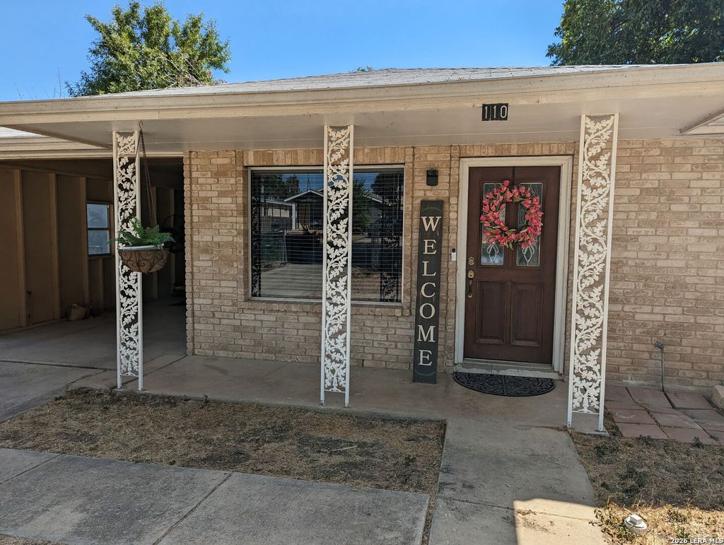 Photo of 110 OAK KNOLL DR, San Antonio, TX 78228 (MLS # 1963004)