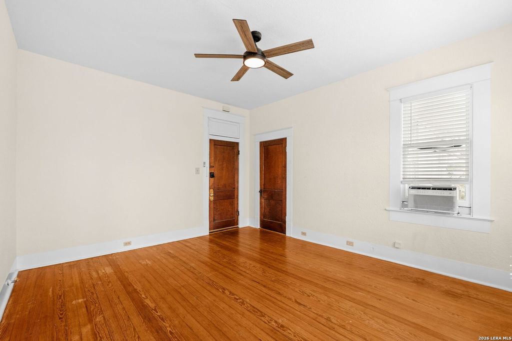 Photo of 217 Castillo Ave 3 #3, San Antonio, TX 78210 (MLS # 1956772)