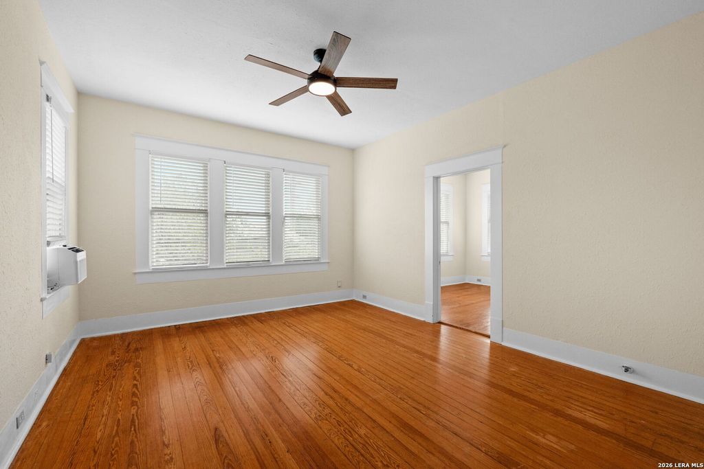 Photo of 217 Castillo Ave 3 #3, San Antonio, TX 78210 (MLS # 1956772)